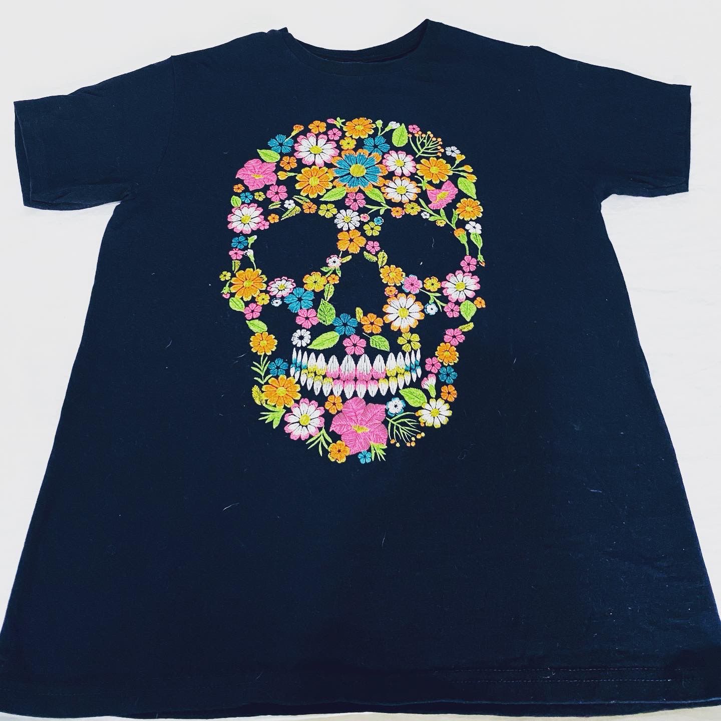 Short sleeve T-shirt - Flowers Skull